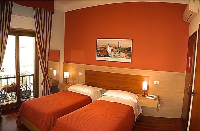 Imagen de la habitación del Hotel Dover, Mil&aacute;n. Foto 12