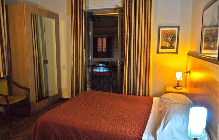 Imagen de la habitación del Hotel Dover, Mil&aacute;n. Foto 13