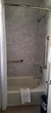 Imagen de la habitación del Hotel Dow Villa Motel. Foto 4
