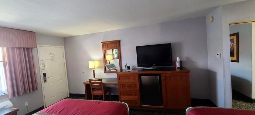 Imagen de la habitación del Hotel Dow Villa Motel. Foto 8