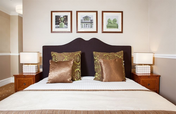 Imagen de la habitación del Hotel Down Hall. Foto 10