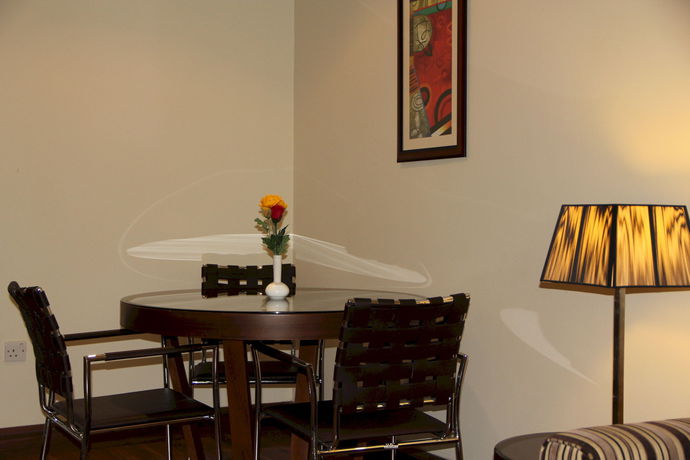 Imagen de los interiores del Hotel Down Town Plaza Apartments. Foto 14