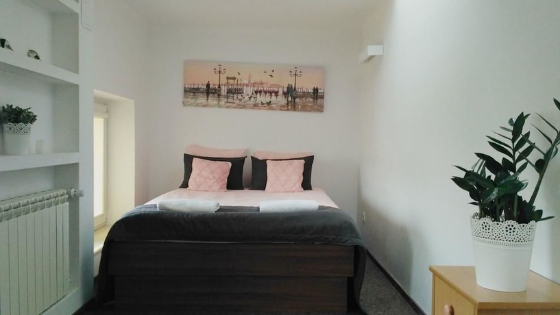 Imagen de la habitación del Hotel Downtown Apartments, Varsovia. Foto 8