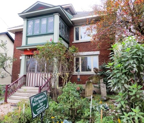 Imagen general del Hotel Downtown Bed and Breakfast. Foto 4