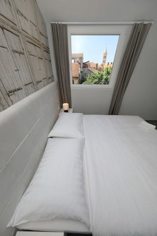 Imagen de la habitación del Hotel Downtown Boutique Hostel. Foto 10