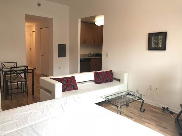Imagen de la habitación del Hotel Downtown Luxury Suites. Foto 19