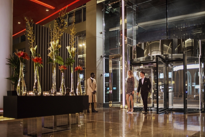 Imagen de los interiores del Hotel Downtown Rotana. Foto 17