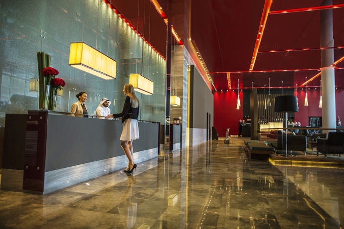 Imagen de los interiores del Hotel Downtown Rotana. Foto 18