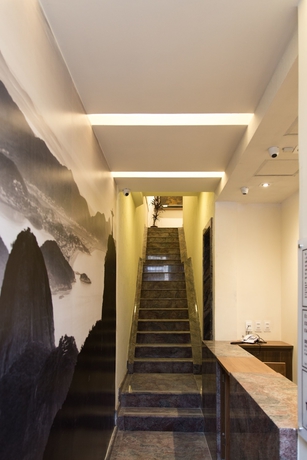 Imagen de los interiores del Hotel Downtown Santana. Foto 17