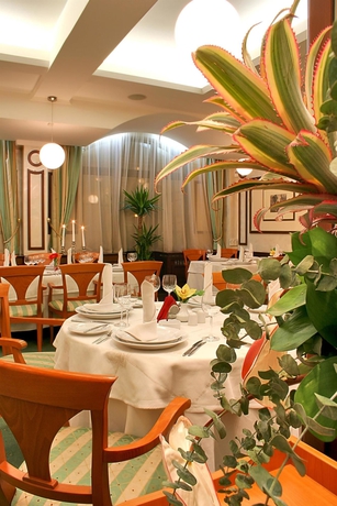 Imagen del bar/restaurante del Hotel Downtown, Sofia. Foto 5