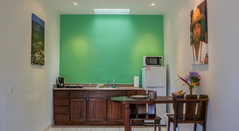 Imagen de los interiores del Hotel Downtown Suites. Foto 11