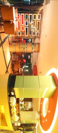 Imagen del bar/restaurante del Hotel Downtown, Zhuhai. Foto 3