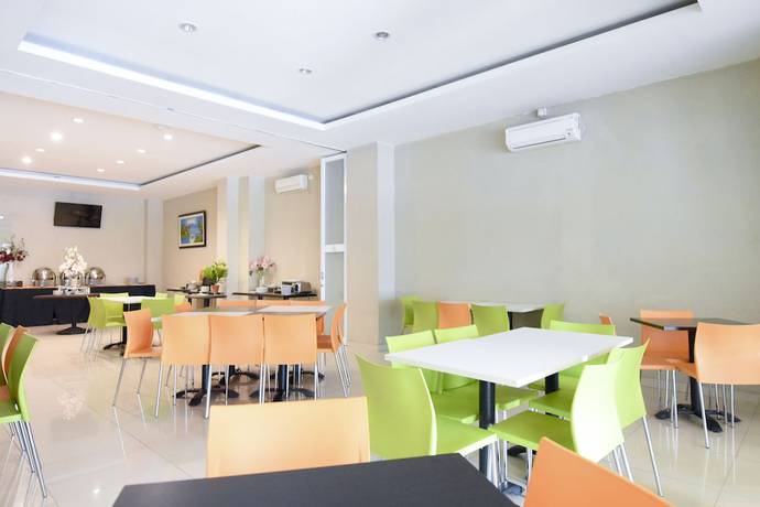 Imagen del bar/restaurante del Hotel Dpalma. Foto 4