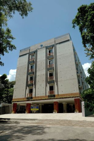 Imagen general del Hotel Dparagon Menteng. Foto 15
