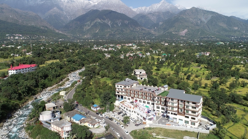Imagen general del Hotel D'polo Club and Spa Resort. Foto 1