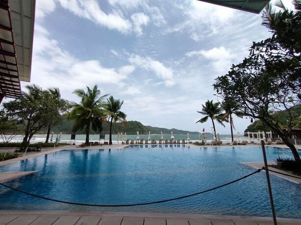 Imagen general del Hotel Dr. Calayan's Luxury 2BR Condo @Pico De Loro. Foto 2