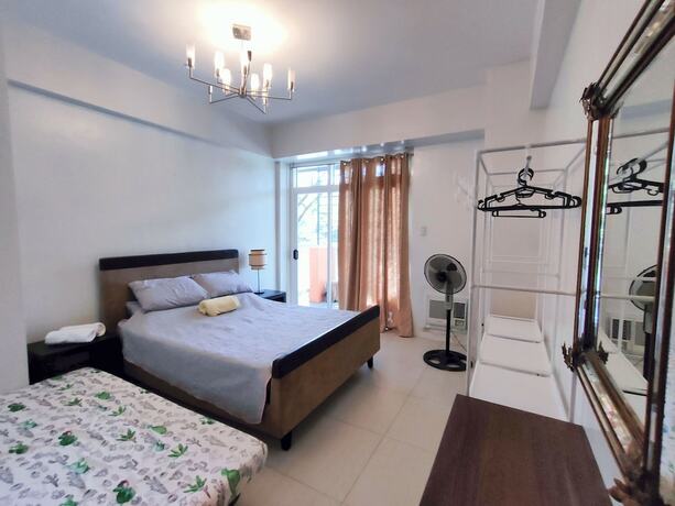 Imagen general del Hotel Dr. Calayan's Luxury 2BR Condo @Pico De Loro. Foto 9
