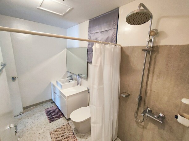 Imagen general del Hotel Dr. Calayan's Luxury 2BR Condo @Pico De Loro. Foto 13