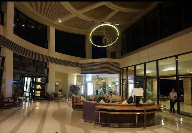 Imagen de los interiores del Hotel Dr. Calayan's Luxury 2BR Condo @Pico De Loro. Foto 38