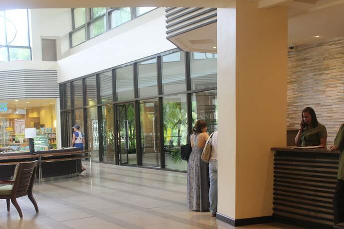 Imagen de los interiores del Hotel Dr. Calayan's Luxury 2BR Condo @Pico De Loro. Foto 40