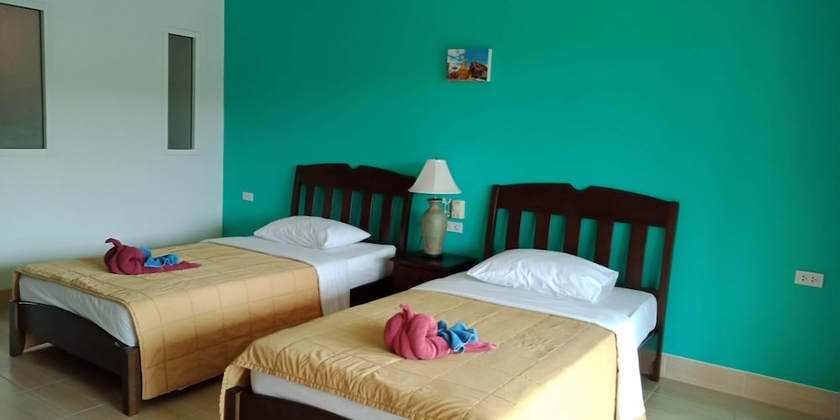 Imagen de la habitación del Hotel D.r. Lanta Bay Resort. Foto 7