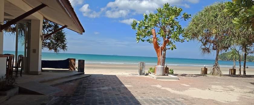 Imagen general del Hotel D.r. Lanta Bay Resort. Foto 1