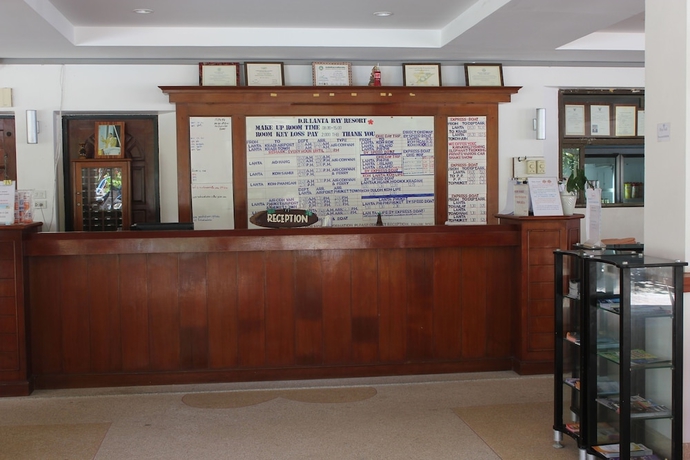 Imagen de los interiores del Hotel D.r. Lanta Bay Resort. Foto 19