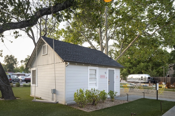 Imagen de la habitación del Hotel Dr. Wilkinson's Backyard Resort And Mineral Springs, A Member Of Designs. Foto 12