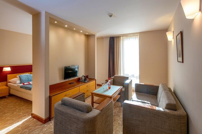 Imagen de la habitación del Hotel Dr&aacute;va Thermal Resort. Foto 2