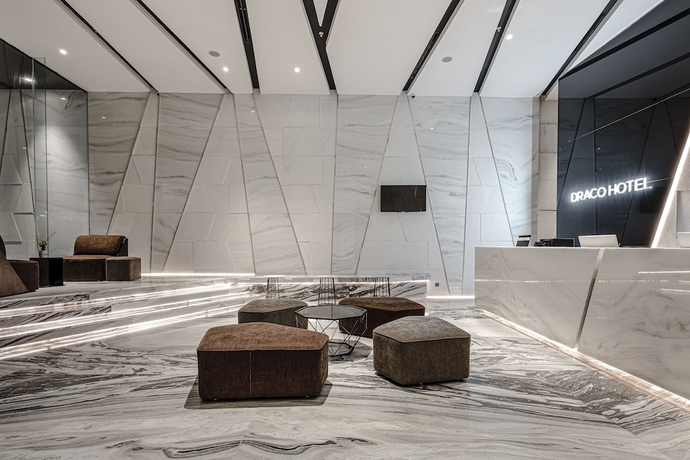 Imagen de los interiores del Hotel Draco and Suites. Foto 19