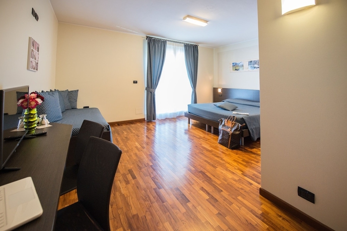 Imagen de la habitación del Hotel Draconerium. Foto 8