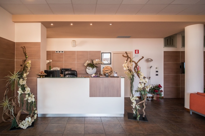 Imagen de los interiores del Hotel Draconerium. Foto 17