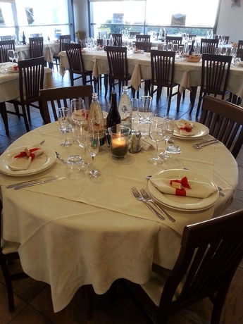 Imagen del bar/restaurante del Hotel Draconerium. Foto 5