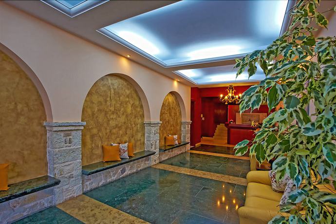 Imagen de los interiores del Hotel Dracos Apartotel. Foto 20