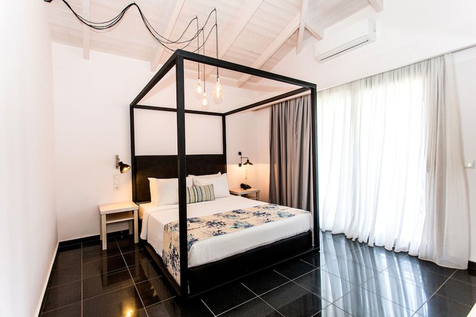 Imagen de la habitación del Hotel Dracos Apartotel. Foto 9