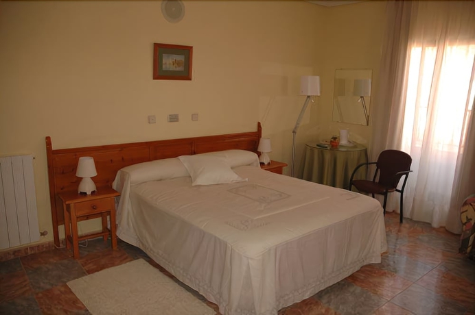 Imagen de la habitación del Hotel Dracos. Foto 9