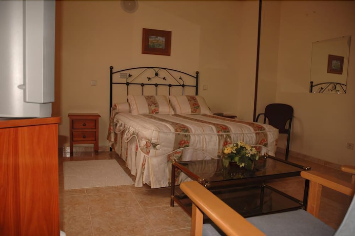 Imagen de la habitación del Hotel Dracos. Foto 10