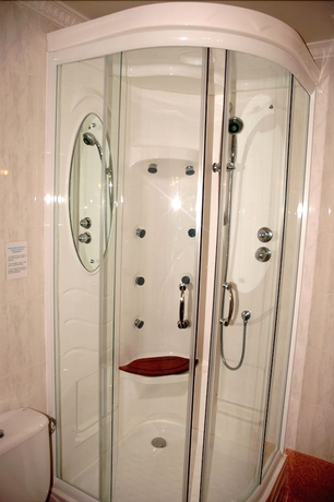 Imagen de la habitación del Hotel Dracos. Foto 15