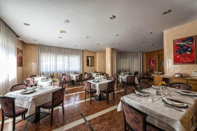 Imagen del bar/restaurante del Hotel Drago, Mezzocorona. Foto 3