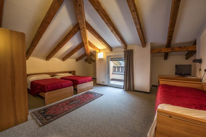 Imagen de la habitación del Hotel Drago, Mezzocorona. Foto 17