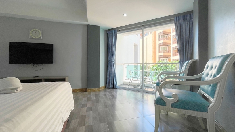 Imagen de la habitación del Hotel Dragon Beach Resort. Foto 3
