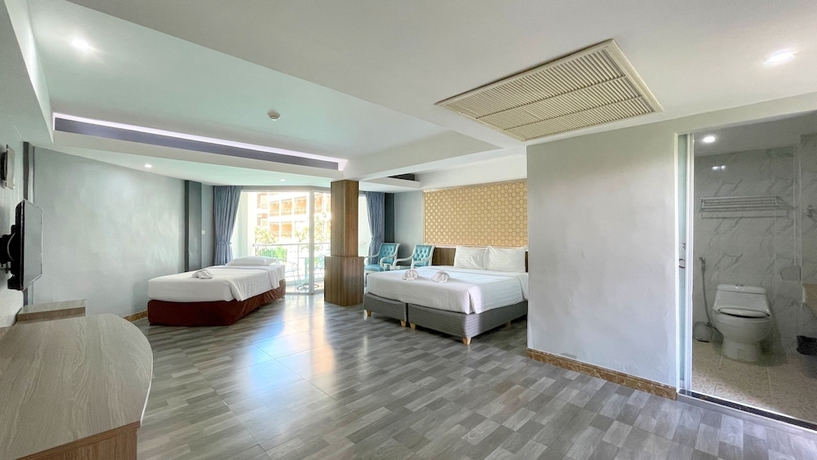 Imagen de la habitación del Hotel Dragon Beach Resort. Foto 10