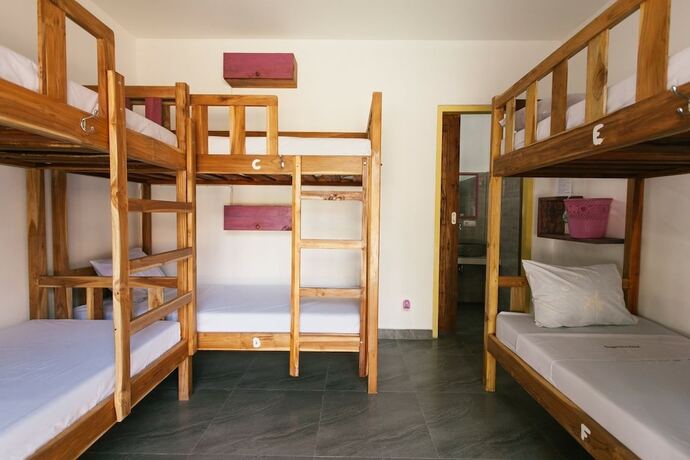 Imagen de la habitación del Hotel Dragon Dive Komodo. Foto 17