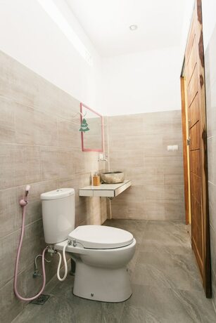 Imagen de la habitación del Hotel Dragon Dive Komodo. Foto 19
