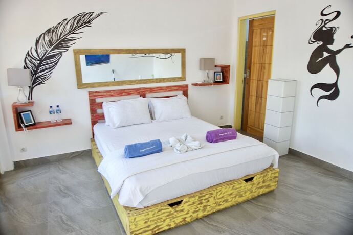 Imagen de la habitación del Hotel Dragon Dive Komodo. Foto 27
