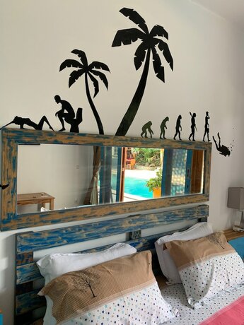 Imagen de la habitación del Hotel Dragon Dive Komodo. Foto 36