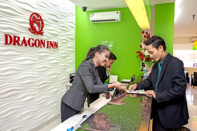 Imagen de los interiores del Hotel Dragon Inn By Shm. Foto 10