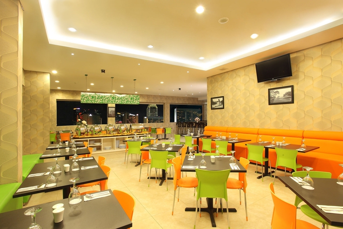 Imagen del bar/restaurante del Hotel Dragon Inn By Shm. Foto 2