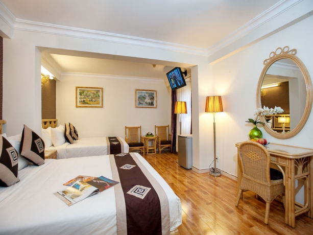 Imagen de la habitación del Hotel Dragon Palace II. Foto 6