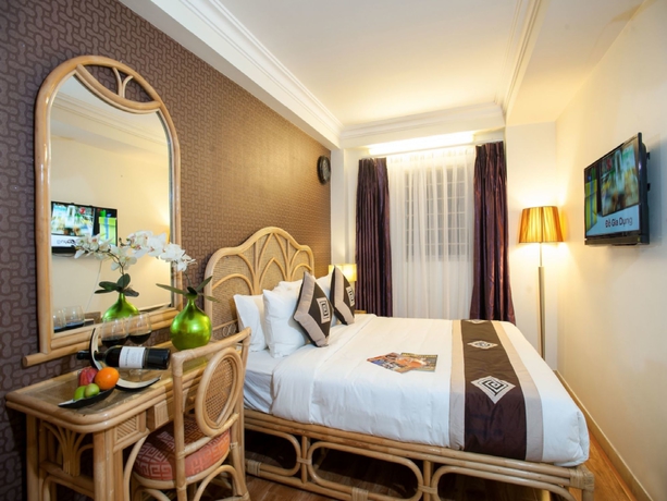 Imagen de la habitación del Hotel Dragon Palace II. Foto 13